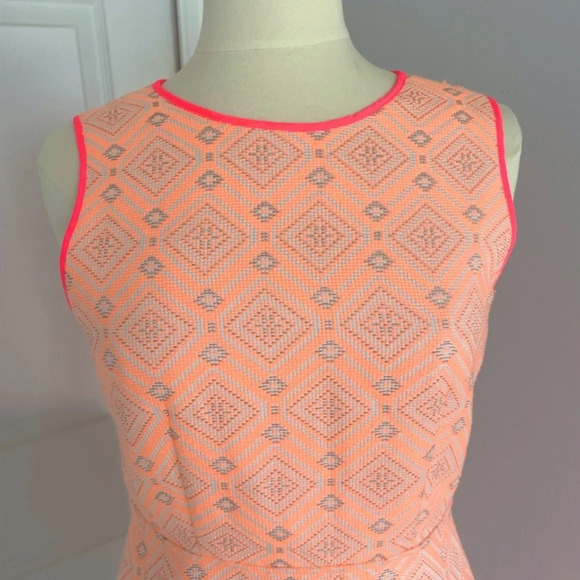 Sail to Sable Dress - Picture 4 of 5